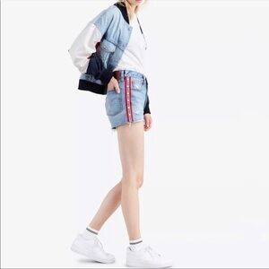 Levi’s Womens Premium 501 Distressed Jean Shorts Levi’s Logo on Sides Size 24